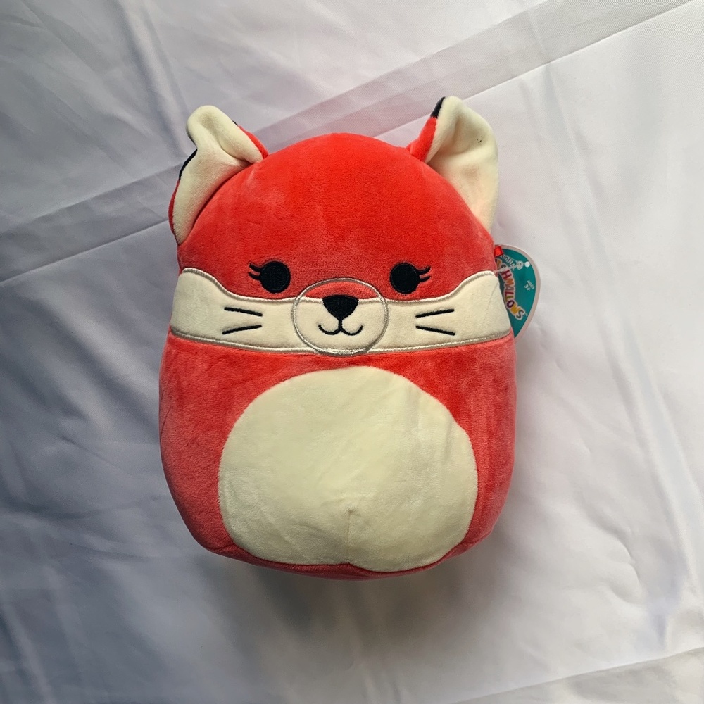 NWT Squishmallows - Fifi the Fox 8 inch